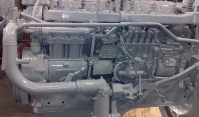 Sisu Seitenansicht Motor.JPG