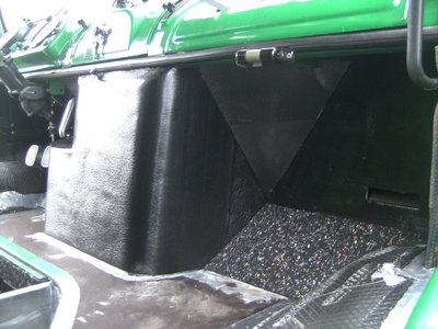 Endbeklebung Konsole 1.JPG