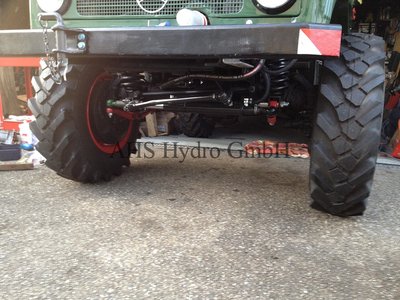 AHS Hydro quer im Unimog 411.JPG