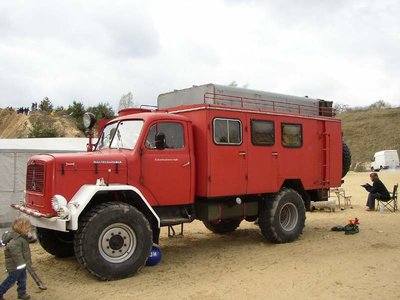 s025.jpg
