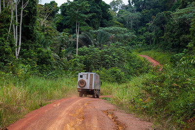 2015 mantoco Weltreise Gabun Regenwaldpiste an der Grenze zu Aequatorialguinea.jpg (203.64 KiB) 24763 mal betrachtet 2015 mantoco Weltreise Gabun Regenwaldpiste an der Grenze zu Aequatorialguinea.jpg
