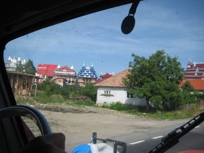 06 rumänische neubauten.jpg
