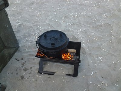 45 suppenküche am strand.jpg