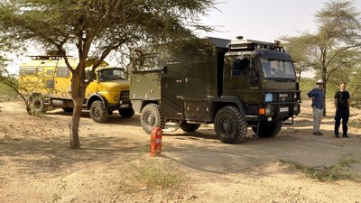 TÜRKEI - MALAYSIA: Jörn (Joern) mit seinem Gelben Blitz, der am Anfang der Reise mit Seabridge erfolgreich mithalf, die damals noch bestehende Gruppe zu unterstützen