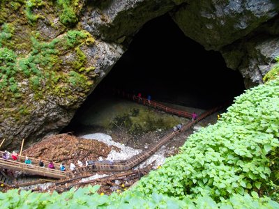 70 Eishöhle eingang.jpg