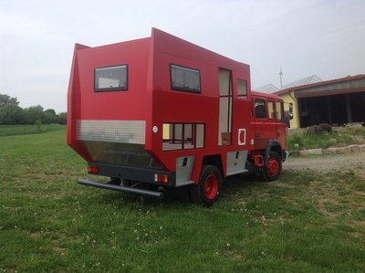 013-Feuerwehr-Umbau-Expeditionsmobil-Wohnmobil.JPG