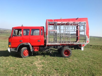 008-Feuerwehr-Umbau-Expeditionsmobil-Wohnmobil.JPG