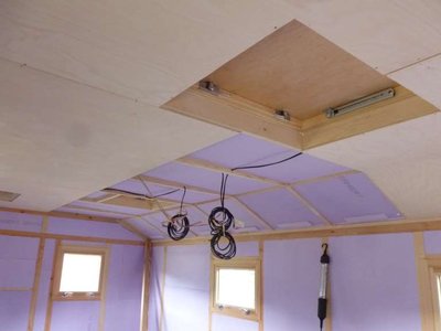 Wände und Decke isolieren und verkleiden