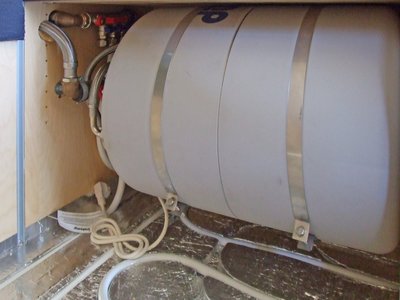 Boiler mit Verteilung (Large).JPG
