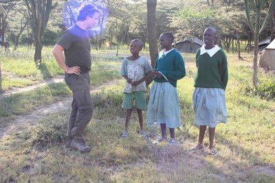 Masai Kinder kurz nach der Schule