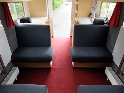 Sitze gegen Fahrtrichtung (Large).JPG