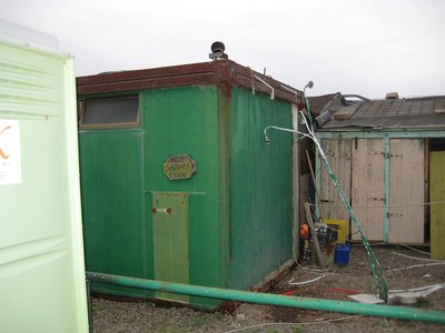 2011_PearlofBosa_Duschen.jpg