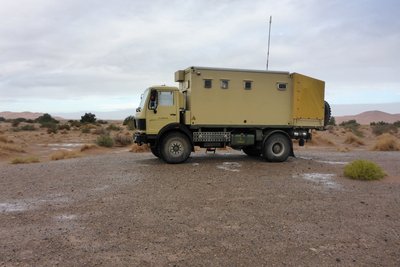 Regen im Erg Chebbi .