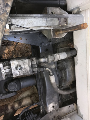 Hydraulik003.jpg (248.62 KiB) 6110 mal betrachtet Pumpe