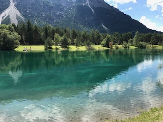 Badesee bei Weißenbach am Inn.jpg