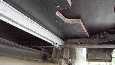 Siebdruckplatte hinten mit Querträger (Large).jpg