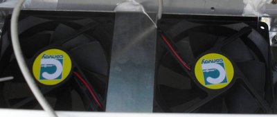 Elektronisch gesteuerte Doppelventilatoren um Kühlschrankwärme abzuführen - Einbau in Agadir