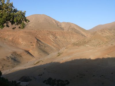 Blick auf die Piste des Cirque de Jaffar von gegenüber.