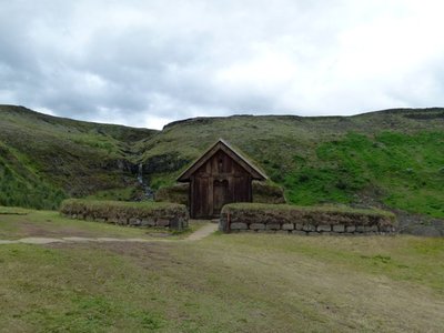 kapelle stöng.jpg