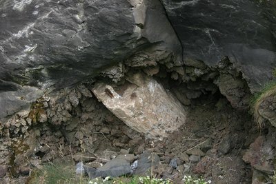 Vulkanisierter Betonpfeiler, Heimaey/Vestmannaeyjar