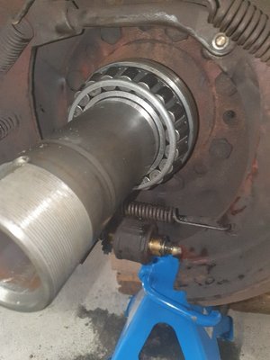 20190824_163602-600x800.jpg (75.13 KiB) 10661 mal betrachtet Hinter den Lager der Ring auf dem der Wedi sitzt